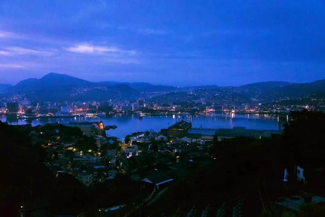 長崎花園露臺渡假飯店｜稲佐山夜景/露天泳池/來往長崎車站免費接駁