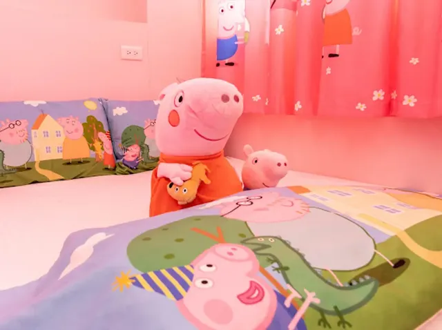 Juyue Tongxin Family Homestay-Pink Bubble Slide Quadruple Room (Extra Bed Available)-12