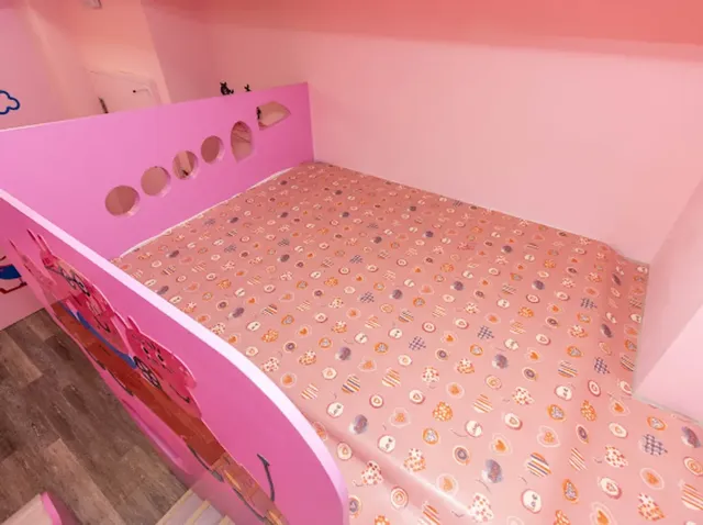Juyue Tongxin Family Homestay-Pink Bubble Slide Quadruple Room (Extra Bed Available)-7