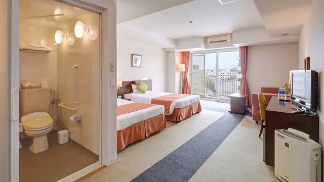 [Agarikan] Universal Twin Western-style room (with balcony) with a completely flat design in consideration of safety