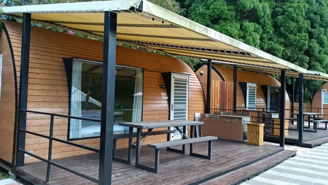 牛仔星村 (埔心牧場)｜獨家8折起！親子首選、一泊三食-【露營屋】牛仔帳篷四人一泊一食（早餐）-1