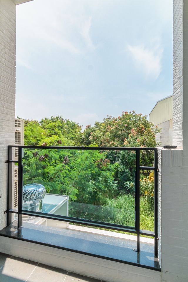 Idiopathic Wind Nest-Superior Double Room with Balcony-6