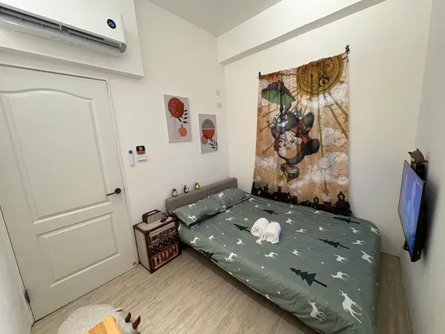 愛樂-黑貓館｜緊鄰大東夜市-101素雅風格雙人房(自助入住，請一定要加賴以取得入住步驟）-8