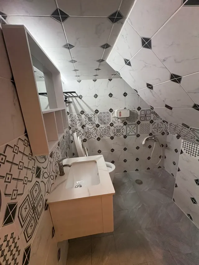 愛樂-黑貓館｜緊鄰大東夜市-101素雅風格雙人房(自助入住，請一定要加賴以取得入住步驟）-5