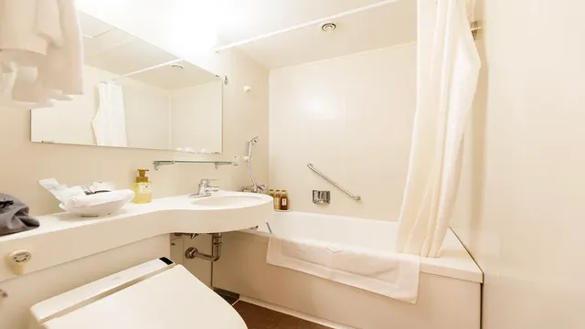 Twin room image