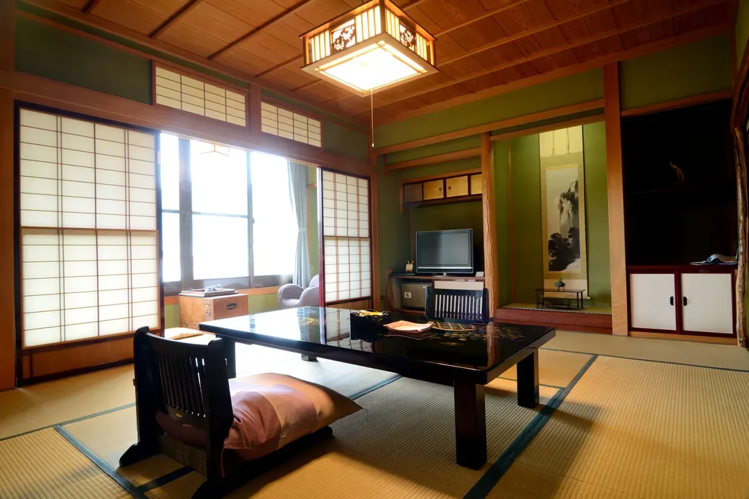 料亭旅館 八三館｜飛驒古川徒步7分/瀨戶川和白壁土藏街徒步5分