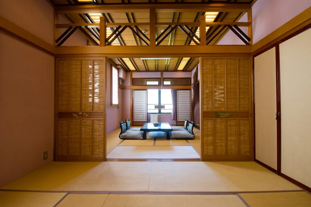料亭旅館 八三館｜飛驒古川徒步7分/瀨戶川和白壁土藏街徒步5分