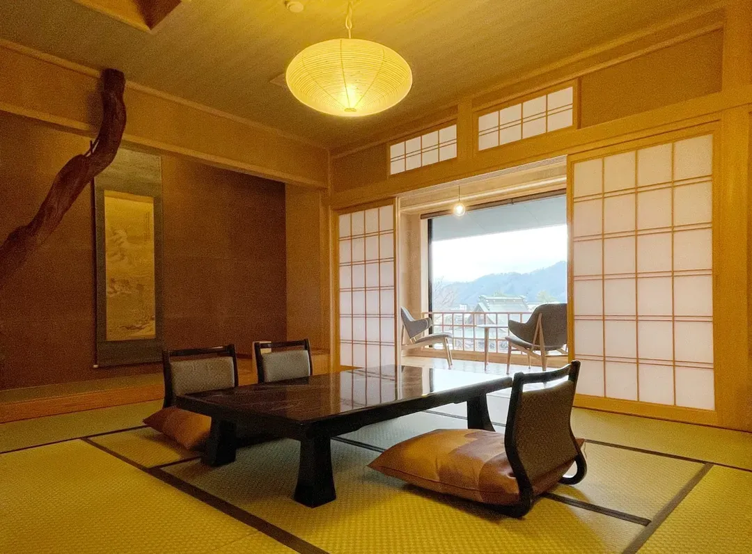料亭旅館 八三館｜飛驒古川徒步7分/瀨戶川和白壁土藏街徒步5分