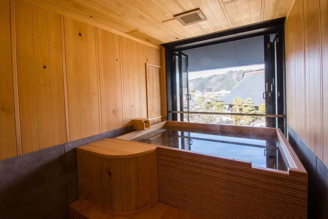 料亭旅館 八三館｜飛驒古川徒步7分/瀨戶川和白壁土藏街徒步5分