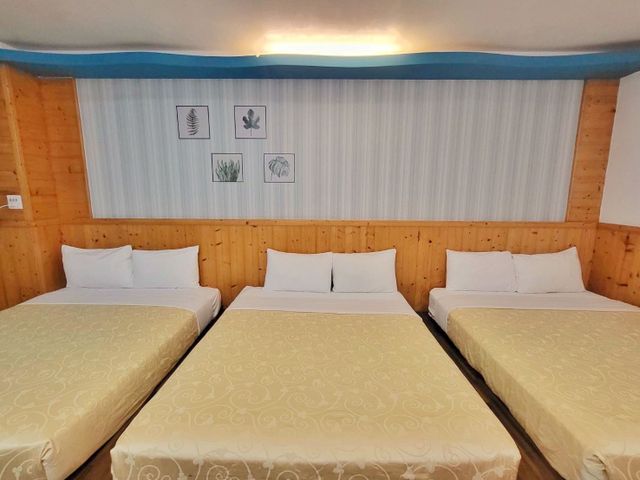 興吉旅店 | 室內公共空間自行車停放-山景六人房-3