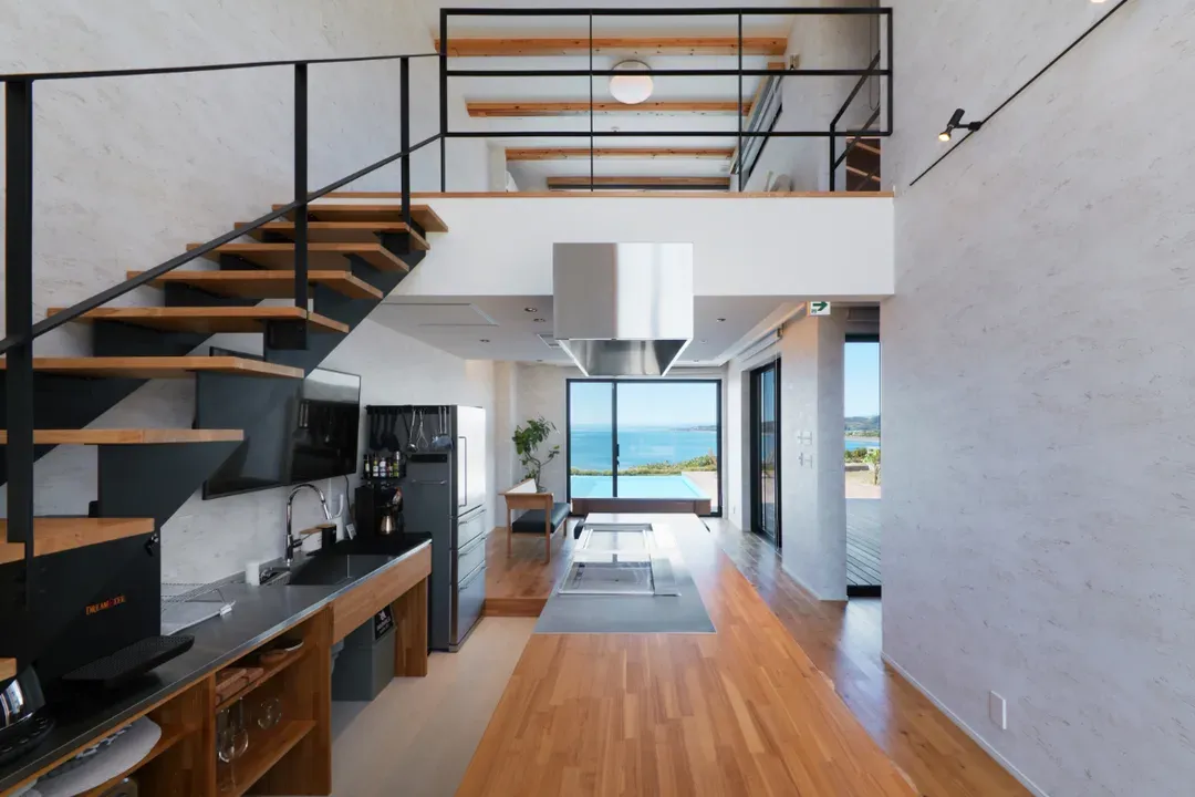 Private Villa with Pool and Sunset in Aki City