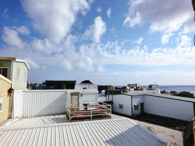 興吉旅店 | 室內公共空間自行車停放-雙衛浴八人房-8