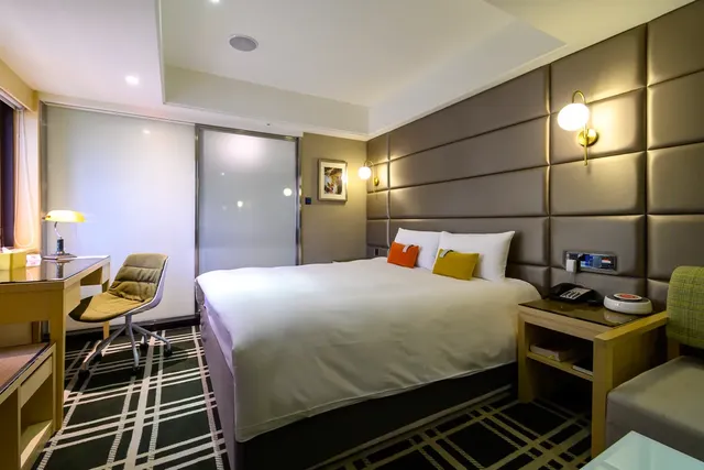OLAH Poshtel Taichung Wenxin-King Room BAR-2