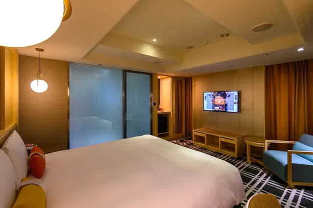 OLAH Poshtel Taichung Wenxin-King Room With Bath Non Refundable-5