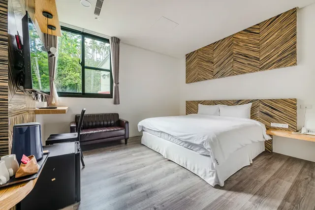 Han Yan Hill Hotel-Deluxe Double Room-2
