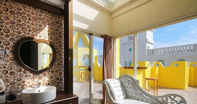 드림 포트리스 (Dream Fortress)-B2501 Starry Night Language Double Room with Sea View-5