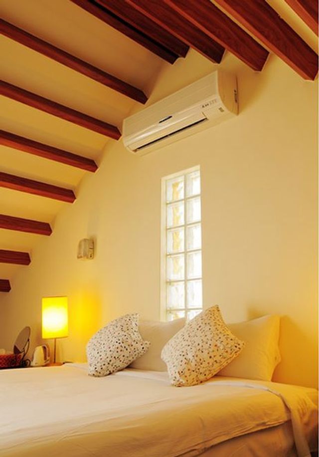 Summer Bed and Breakfast-H3 original ocean double room-5