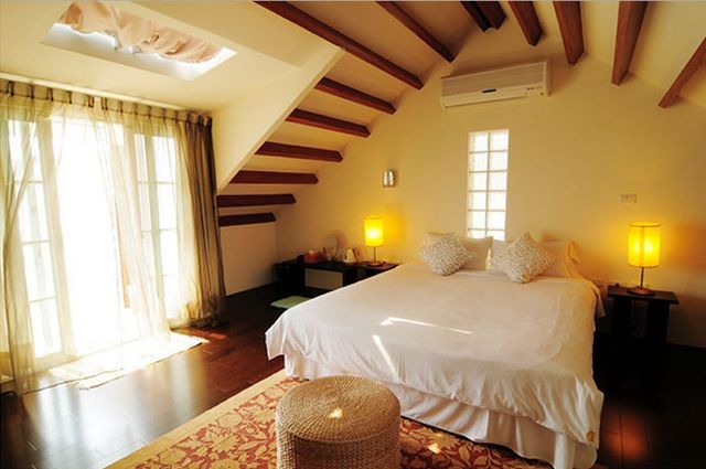 Summer Bed and Breakfast-H3 original ocean double room-2