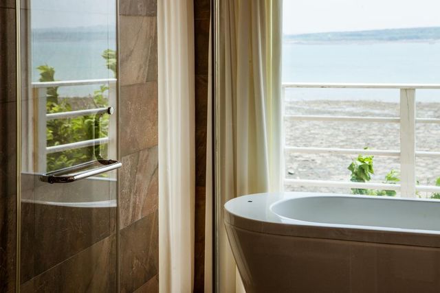 Summer Bed and Breakfast-Ocaen view room l H5 Pure Sea Breeze Sea View Suite-7