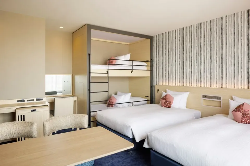 【星野集團】OMO5 函館｜函館站步行5分/溫泉浴池/免費觀光循環巴士-觀景浴室四人房【不挑房】-1