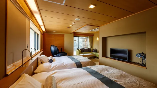 ~ Ocher ~ Premium Japanese-Western style room with open-air bath