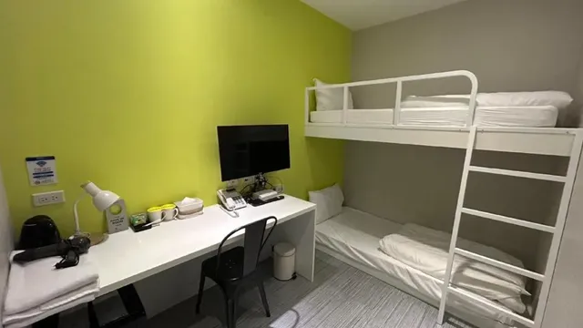雀客快捷新北淡水-背包房-5