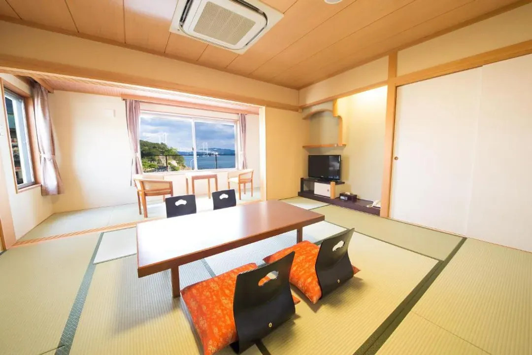 鳴門海月別亭 鯛丸海月海濱飯店｜鳴門站開車13分/大塚國際美術館徒步3分/鳴門站免費接送服務