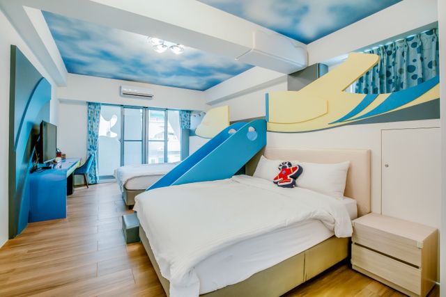 오션 파티 페밀리 펀 홈스테이 (Ocean Party Family Fun Homestay)-Superior Family Room With Balcony-Blue-5