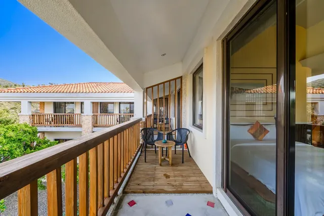 서던 선 홈스테이 북관 (Southern Sun Homestay North House)-King Room with Ocean View-15