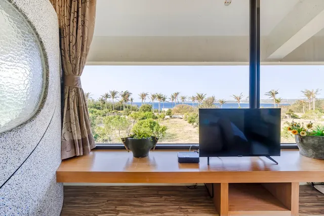서던 선 홈스테이 북관 (Southern Sun Homestay North House)-King Room with Ocean View-12