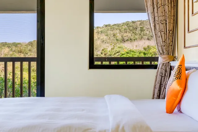 서던 선 홈스테이 북관 (Southern Sun Homestay North House)-King Room with Ocean View-11