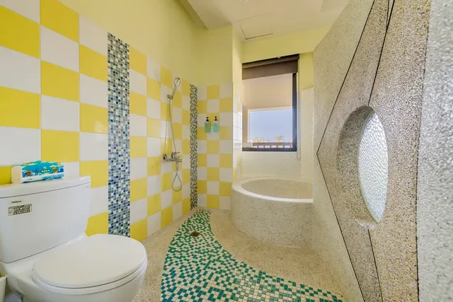 서던 선 홈스테이 북관 (Southern Sun Homestay North House)-King Room with Ocean View-6