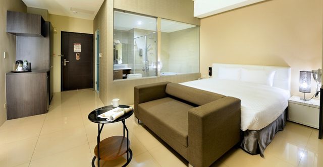 후위 레이크뷰 비앤비 (HU YUE LakeView B&B)-Standard Double Room with Lake View-3