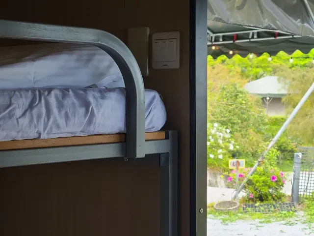 鷗漫景觀農場｜新上架！懶人帳、露營車-【露營車】M區｜四人露營拖車-5
