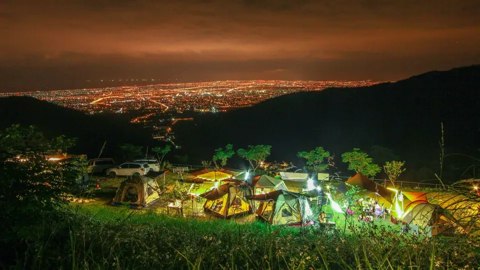 *照片僅供參考，請自備露營裝備