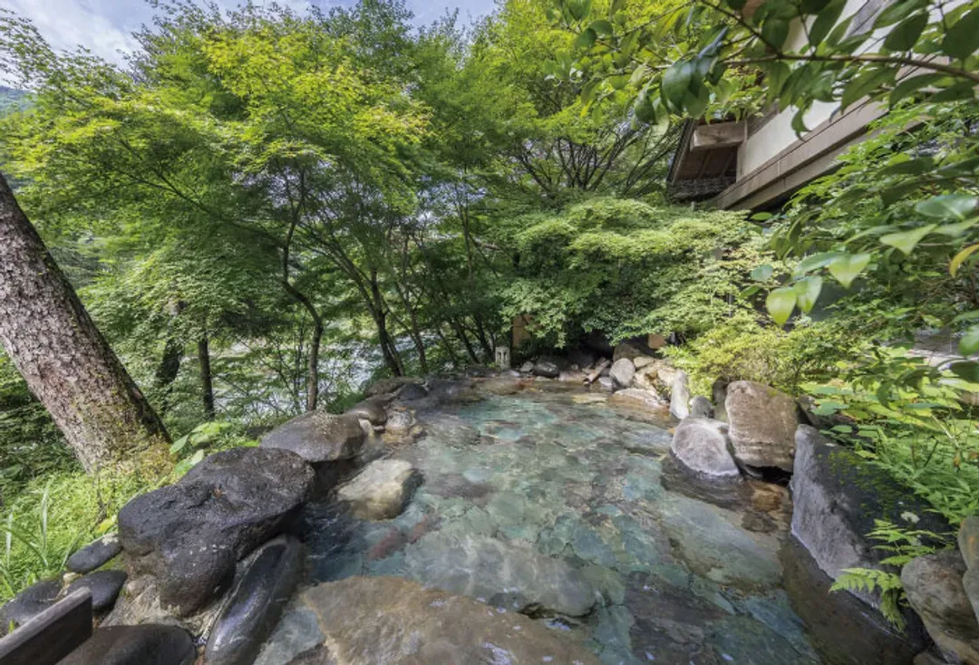鬼怒川温泉花之宿松屋旅馆｜鬼怒川温泉站徒步3分/大浴场/日光东照宫开车30分