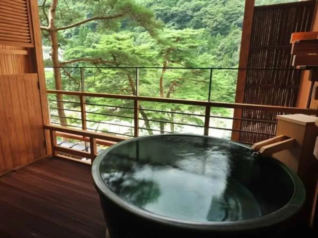鬼怒川温泉花之宿松屋旅馆｜鬼怒川温泉站徒步3分/大浴场/日光东照宫开车30分