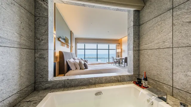View from the premier luxury floor "Vista" twin view bus