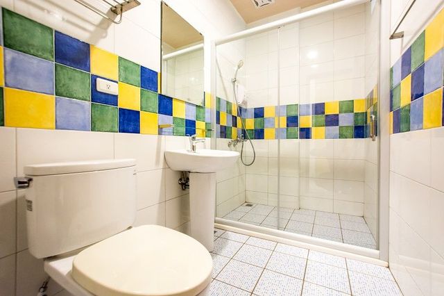 墾丁沐晨旅店｜可12人包棟｜65吋智慧聯網電視、歡唱設備、電動麻將、烤肉、switch遊戲機-標準雙人房-9