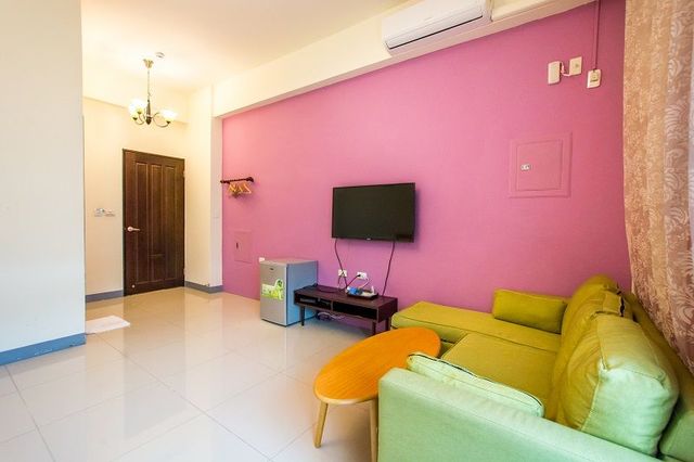 墾丁沐晨旅店｜可12人包棟｜65吋智慧聯網電視、歡唱設備、電動麻將、烤肉、switch遊戲機-家庭四人房-3