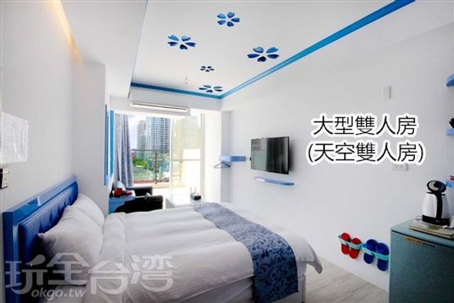 Tainan Fun Family Slide Elevator Bed and Breakfast | Near Chihkan Tower, Family Room with Slide-Sky Double Suite-5