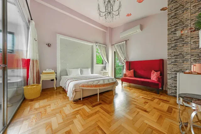 Happiness Pass On-Double Room with Balcony-3