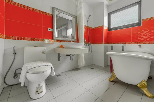 Happiness Pass On-Double Room with Balcony-8