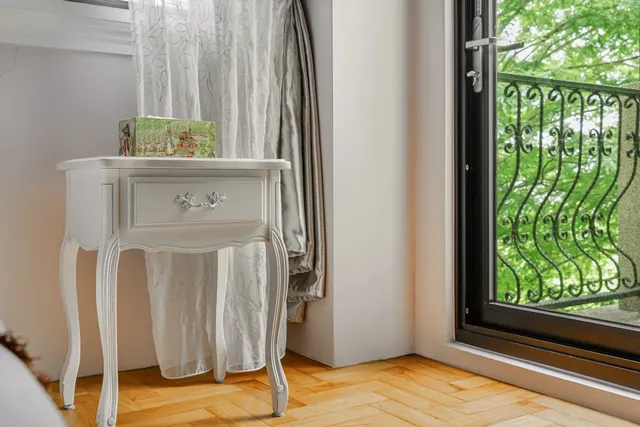 Happiness Pass On-Double Room with Balcony-9
