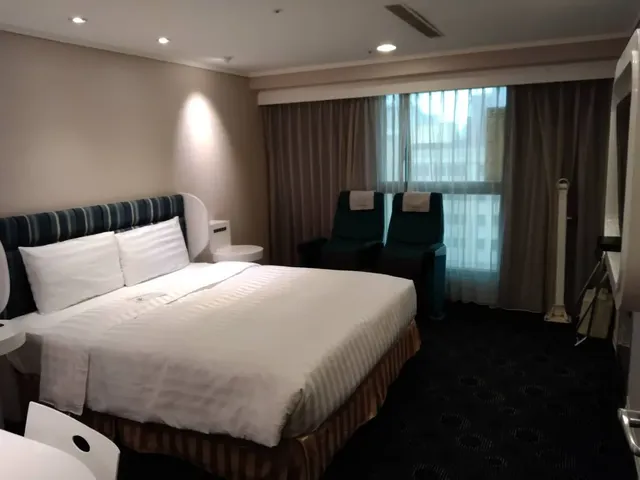 西門航棧商旅-高級雙人房-1