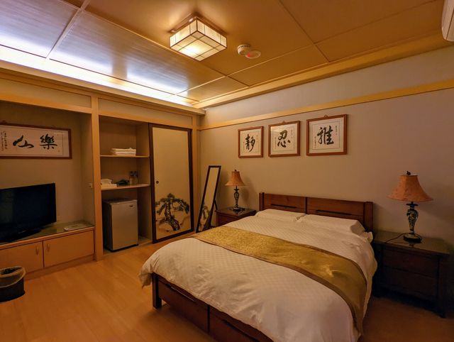 香榭雅筑民宿-六人套房-3