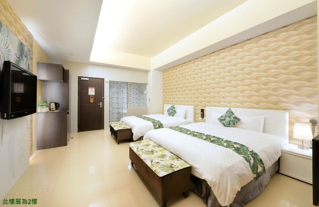 후위 레이크뷰 비앤비 (HU YUE LakeView B&B)-Low Floor Lake View Family Room-4