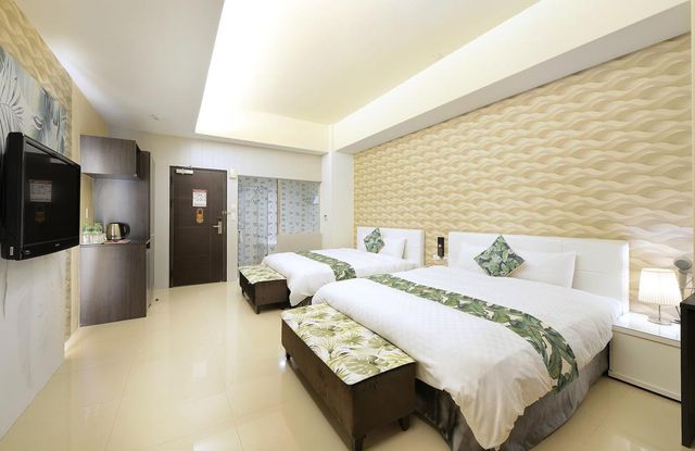후위 레이크뷰 비앤비 (HU YUE LakeView B&B)-Low Floor Lake View Family Room-3