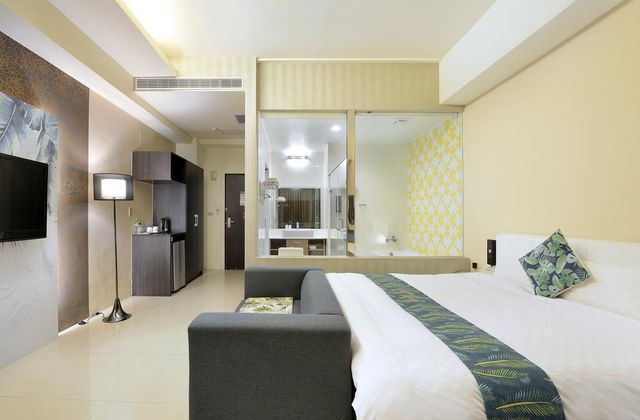 후위 레이크뷰 비앤비 (HU YUE LakeView B&B)-Low Floor Lake View Double Room-3