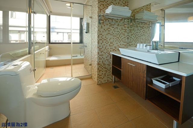 후위 레이크뷰 비앤비 (HU YUE LakeView B&B)-2F-Deluxe Quadruple Room-4